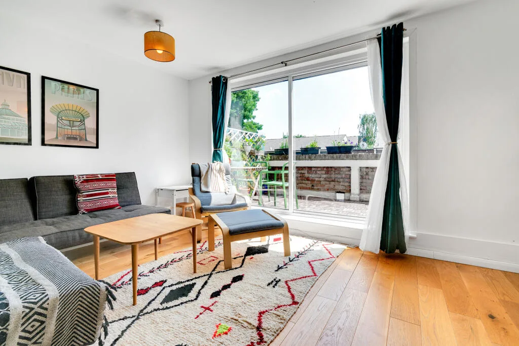 2 bedroom apartment for rent