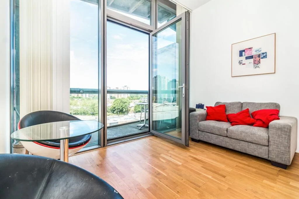 Studio flat for rent