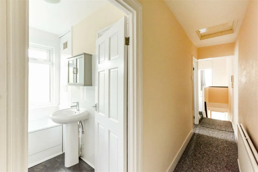 3 bedroom maisonette for rent