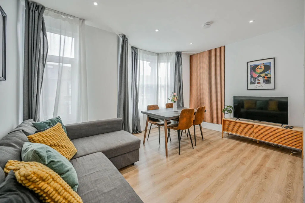 2 bedroom flat for rent