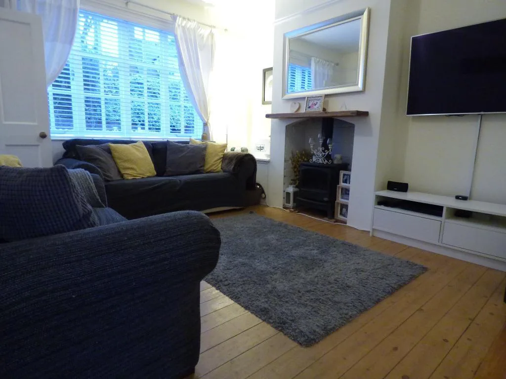 2 bedroom terraced house for rent