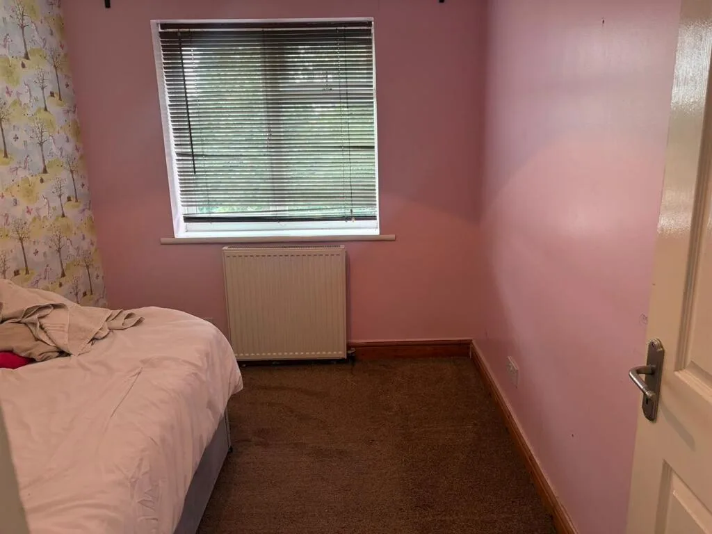 3 bedroom semi-detached house for rent