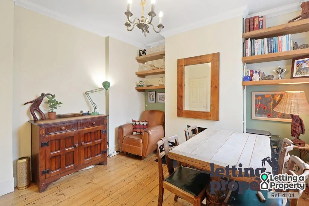 2 bedroom semi-detached house for rent