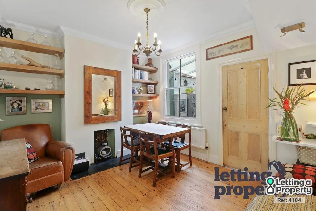 2 bedroom semi-detached house for rent