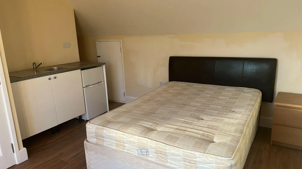 3 bedroom flat for rent
