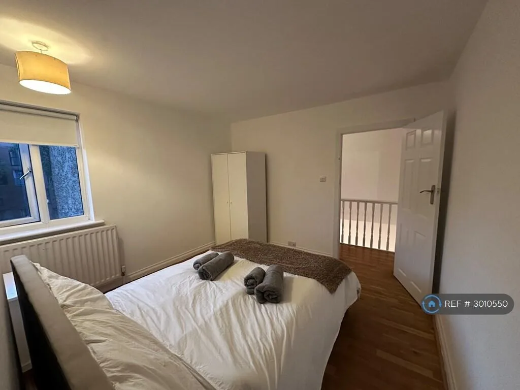 3 bedroom maisonette for rent