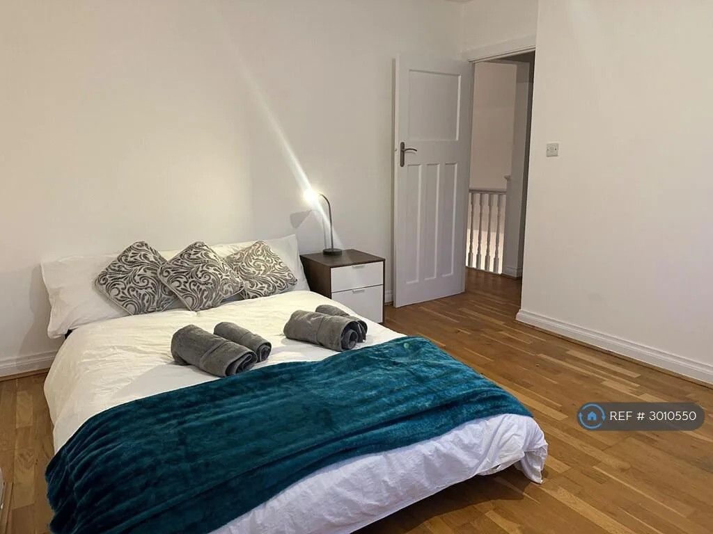 3 bedroom maisonette for rent