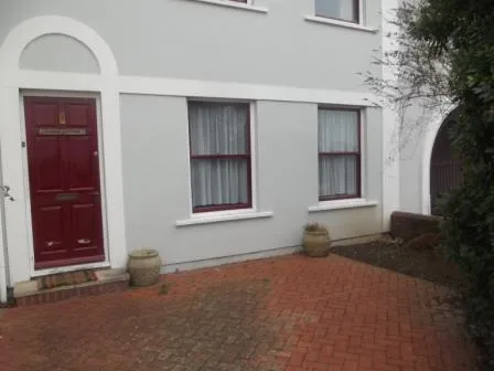 2 bedroom semi-detached house for rent