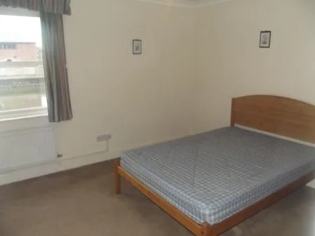 2 bedroom semi-detached house for rent
