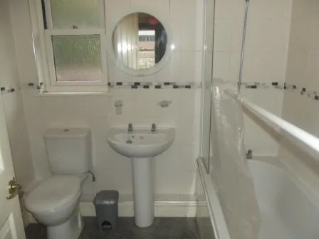2 bedroom semi-detached house for rent