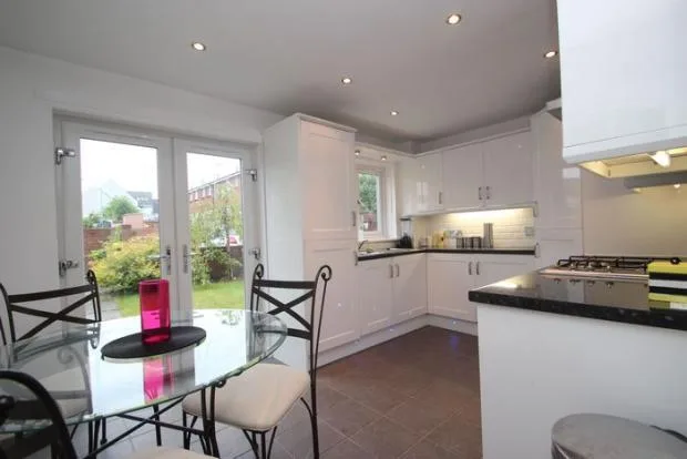 2 bedroom terraced house for rent