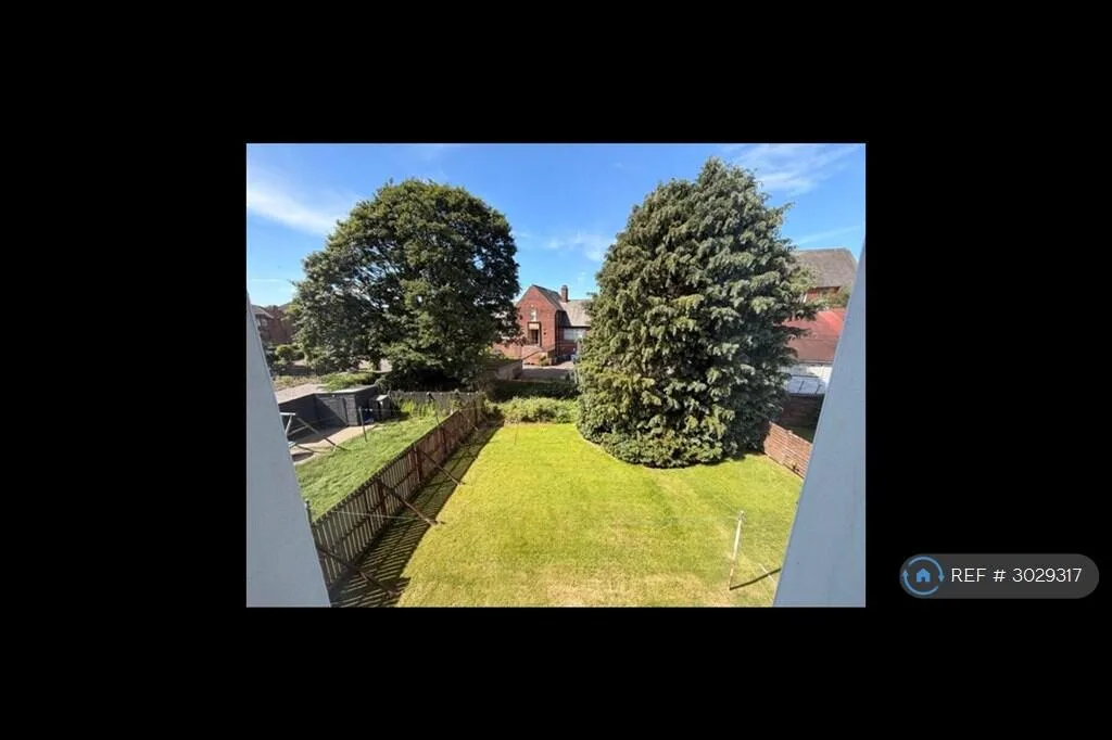 2 bedroom maisonette for rent