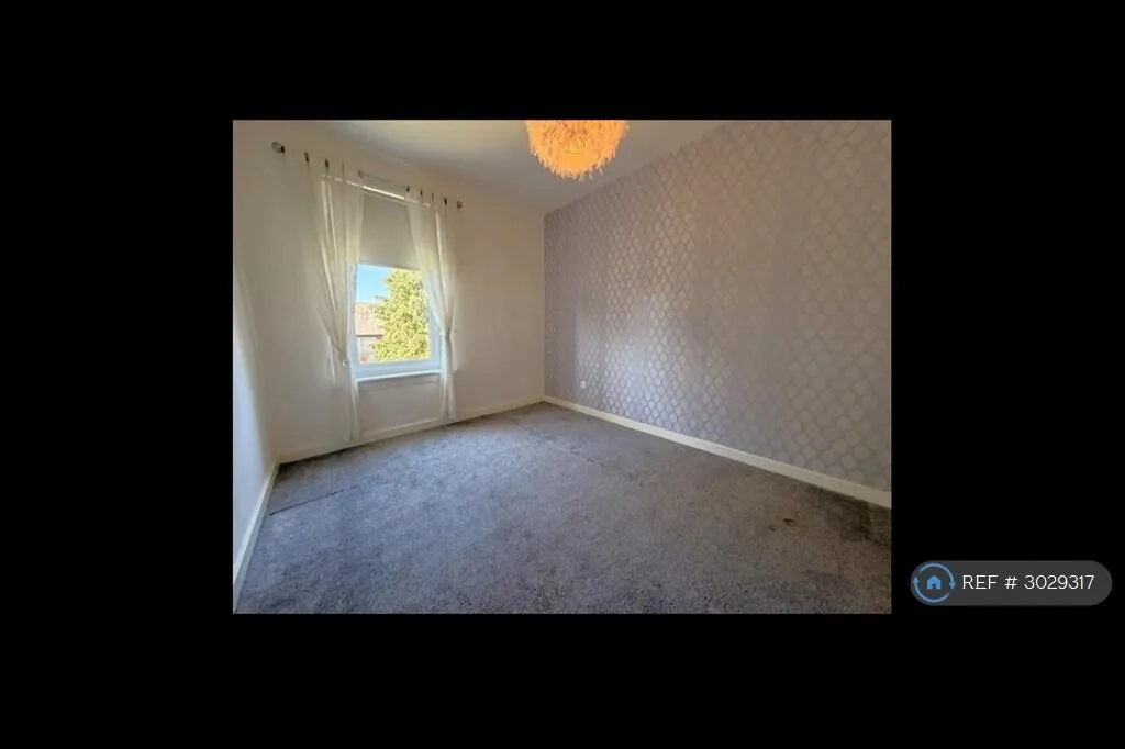 2 bedroom maisonette for rent