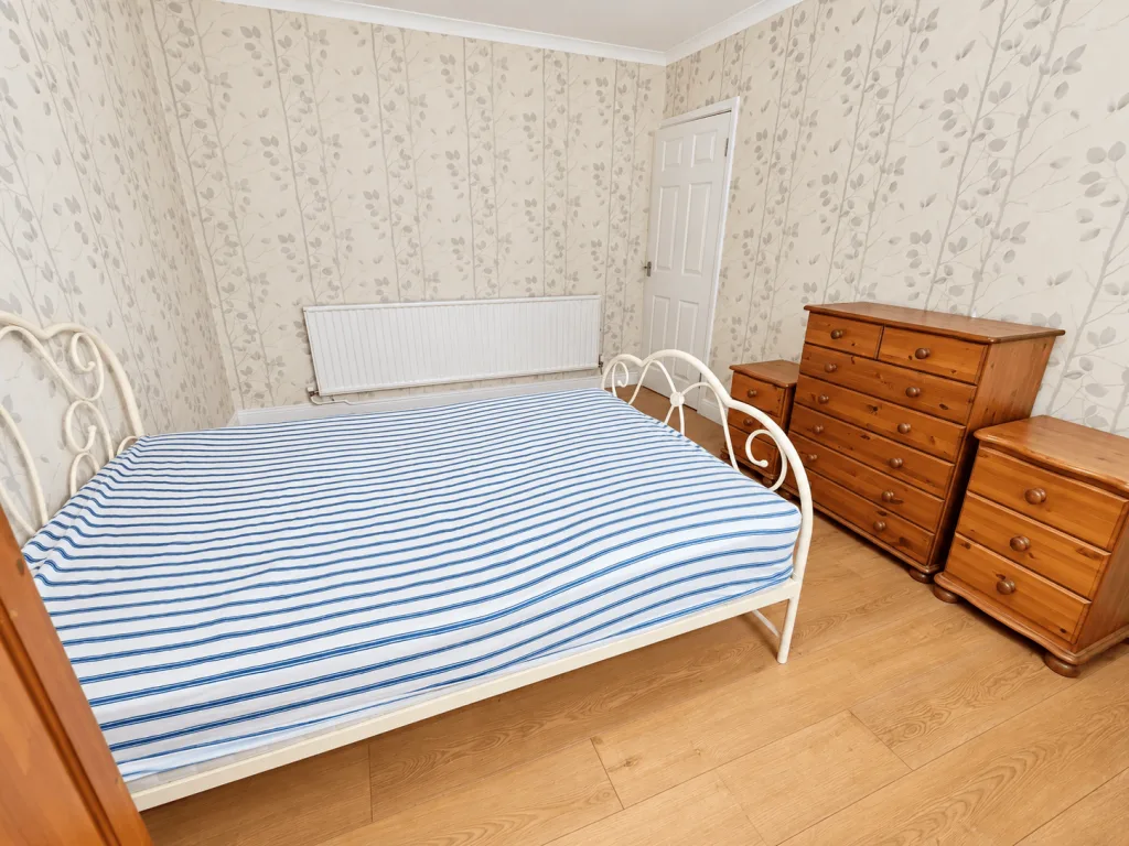 2 bedroom maisonette for rent