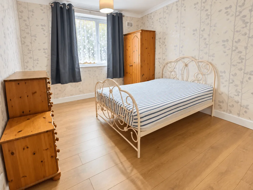 2 bedroom maisonette for rent