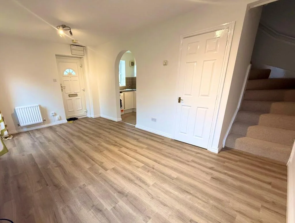 2 bedroom semi-detached house for rent