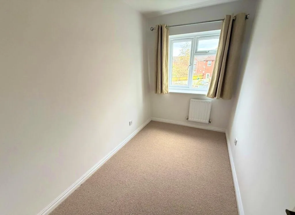 2 bedroom semi-detached house for rent