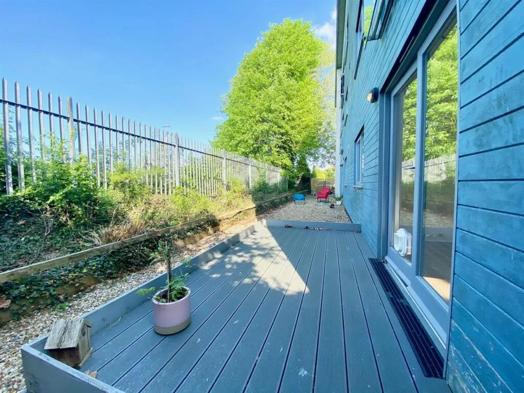 1 bedroom house for rent