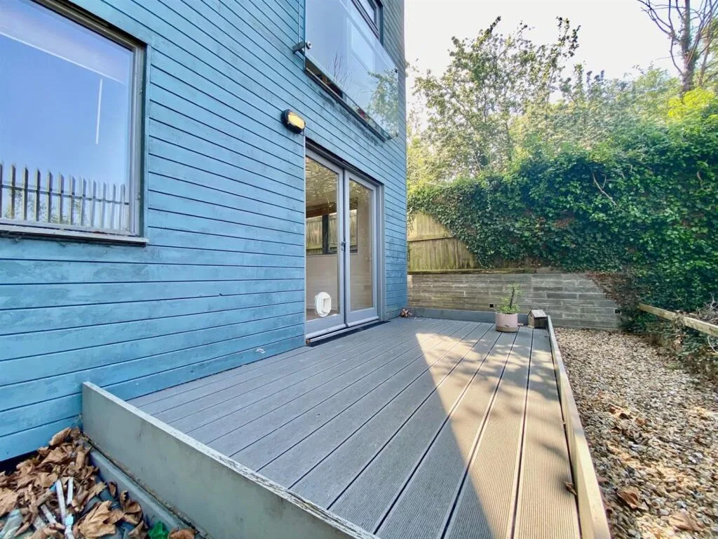 1 bedroom house for rent