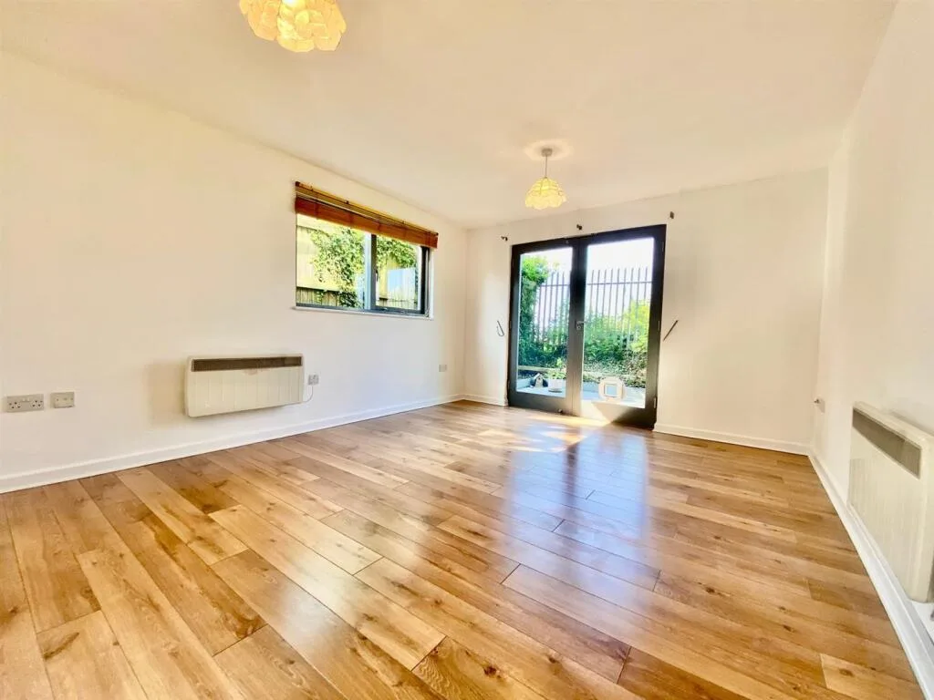 1 bedroom house for rent