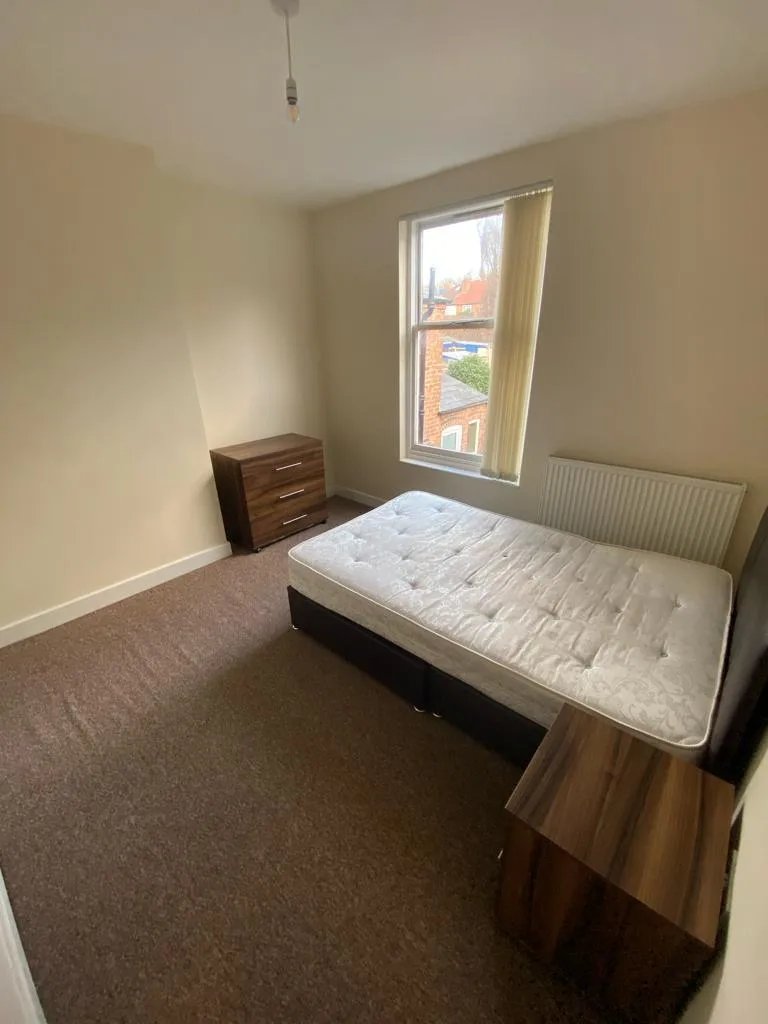 1 bedroom house of multiple occupation for rent