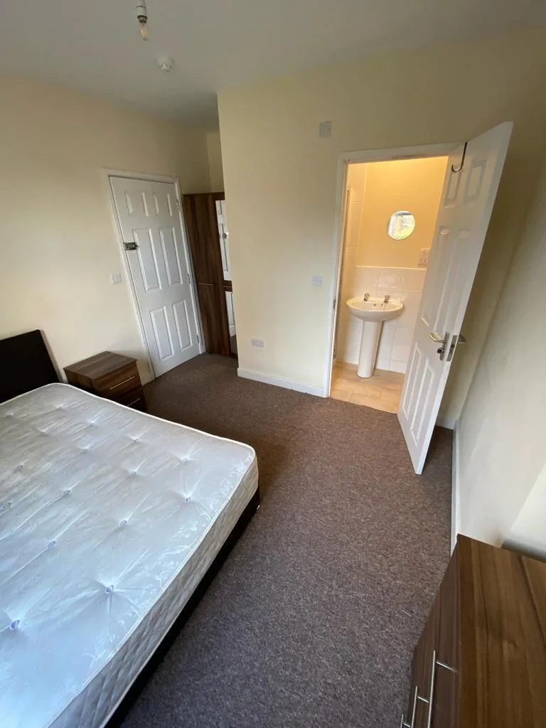 1 bedroom house of multiple occupation for rent