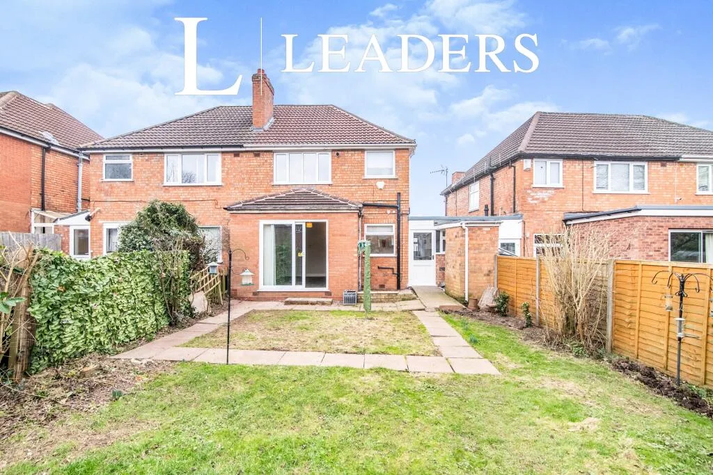 3 bedroom semi-detached house for rent