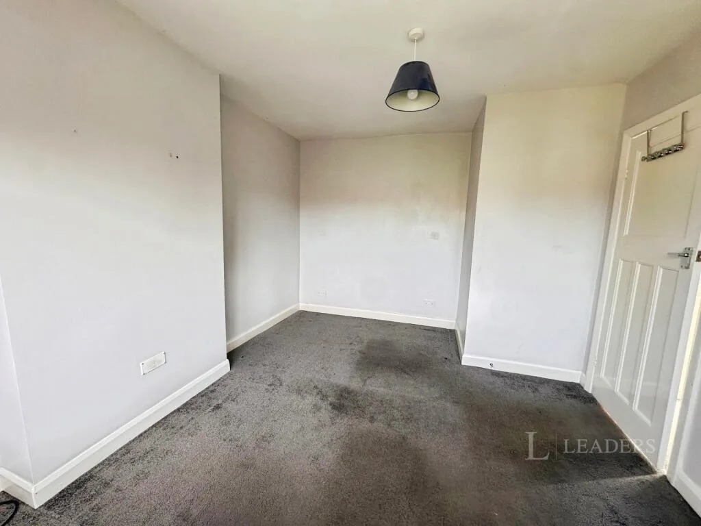 3 bedroom semi-detached house for rent