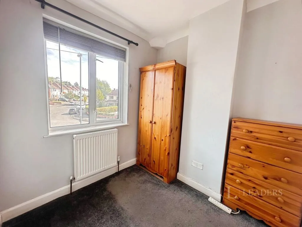 3 bedroom semi-detached house for rent
