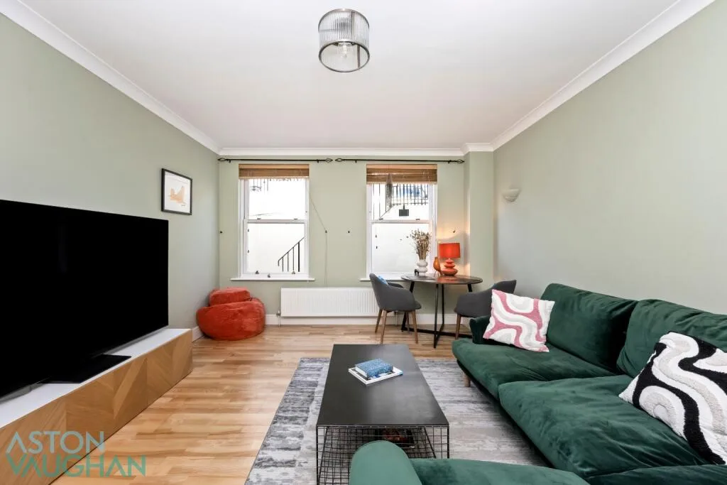 2 bedroom ground floor flat for rent
