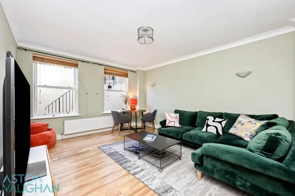 2 bedroom ground floor flat for rent