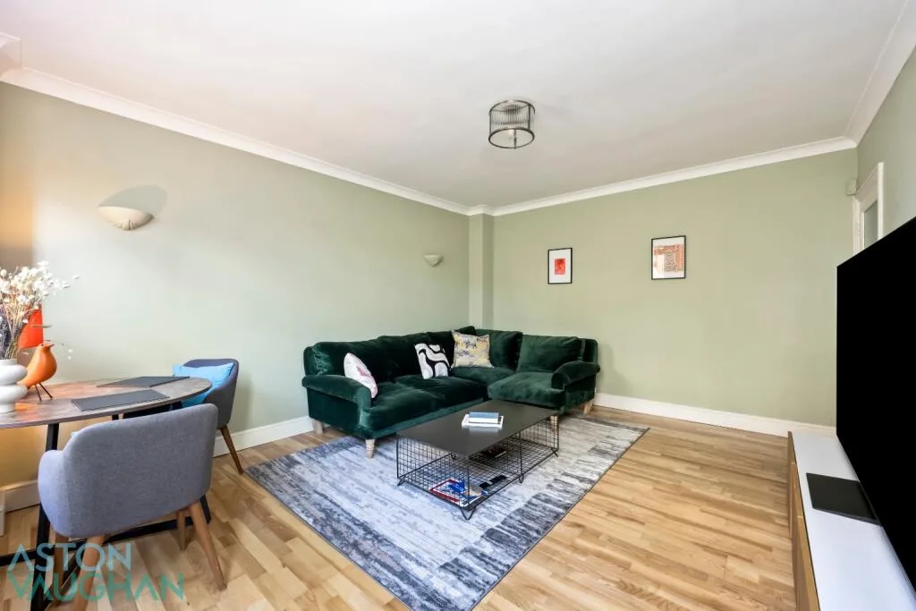 2 bedroom ground floor flat for rent