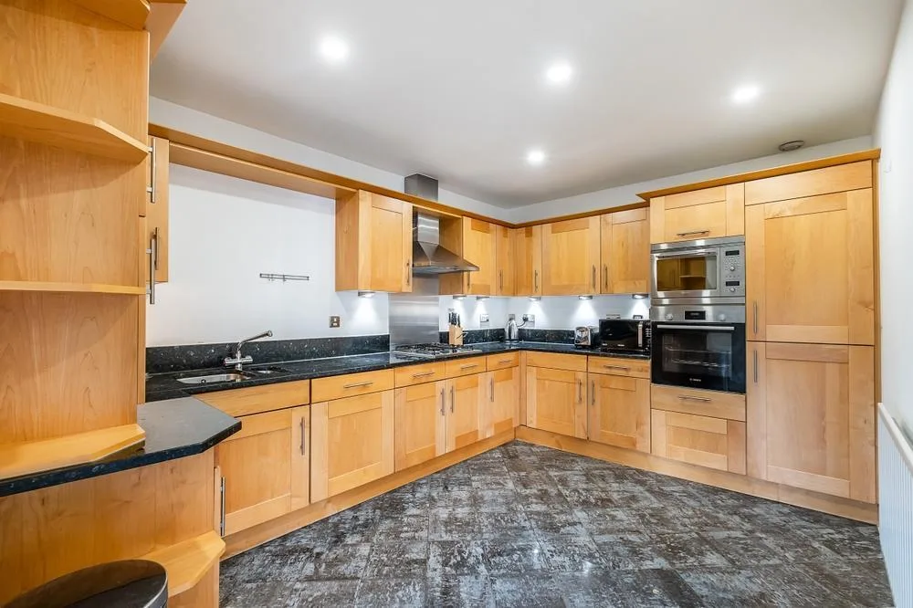 3 bedroom apartment for rent