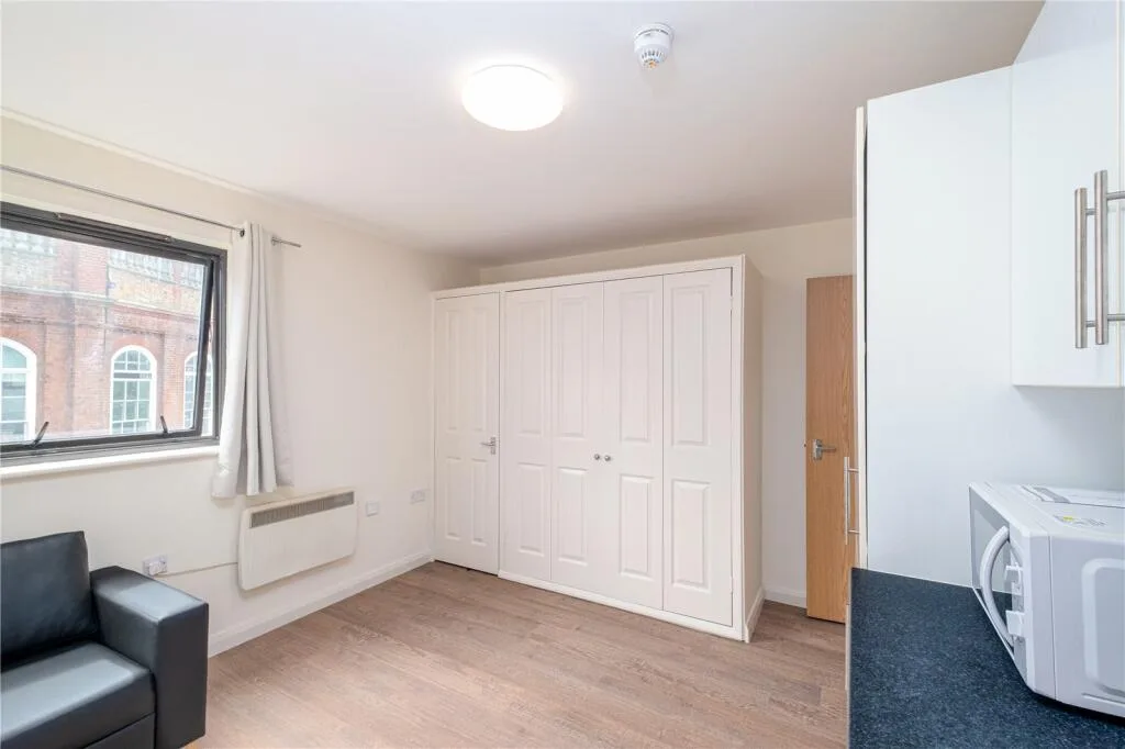Studio apartment for rent
