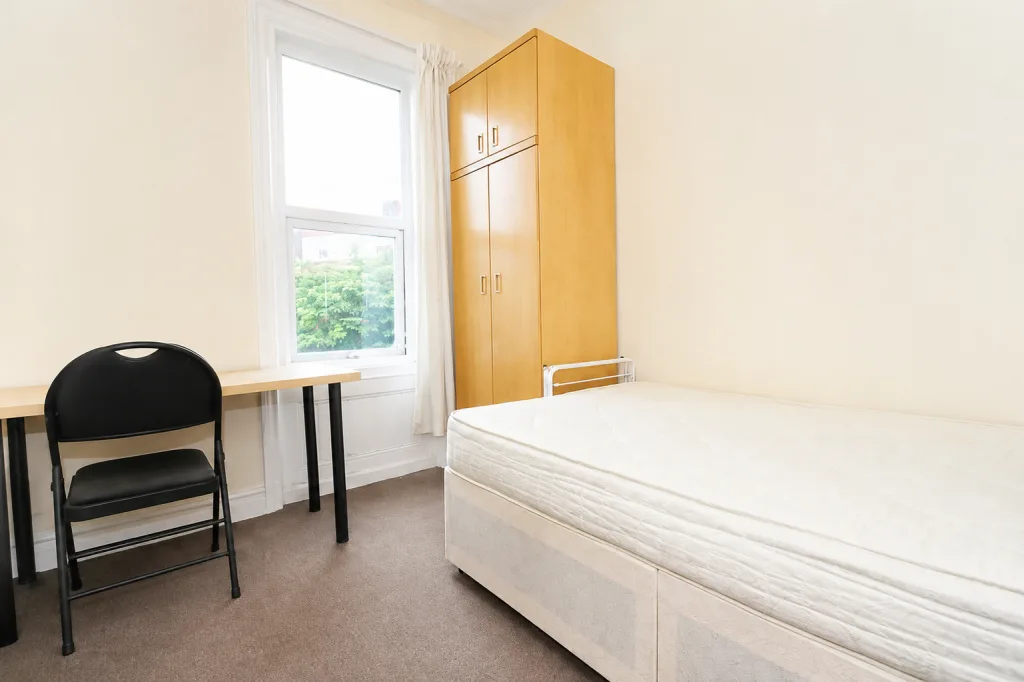 3 bedroom flat for rent