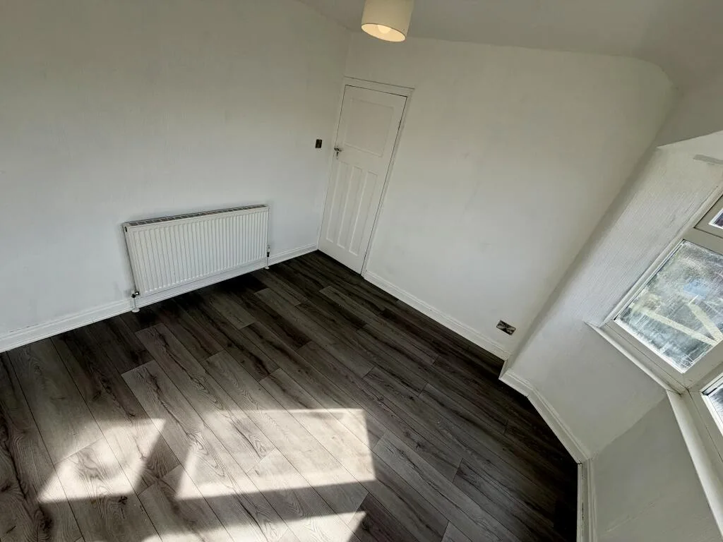 3 bedroom semi-detached house for rent
