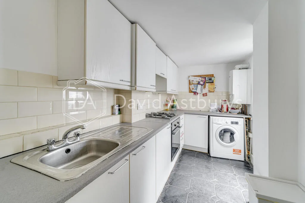 3 bedroom ground floor flat for rent