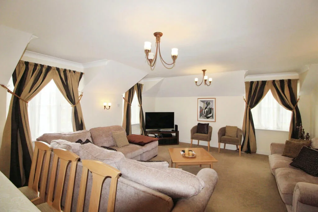 3 bedroom flat for rent