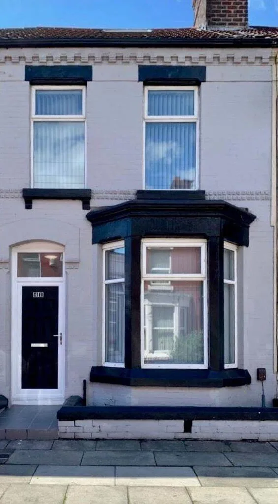 6 bedroom terraced house for rent