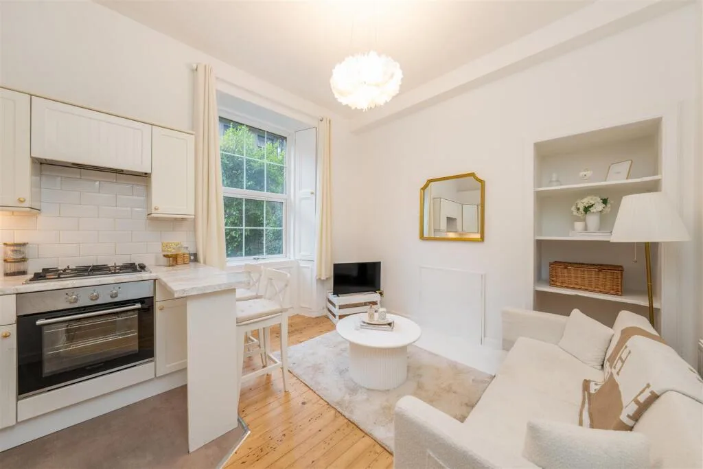 1 bedroom ground floor flat for rent