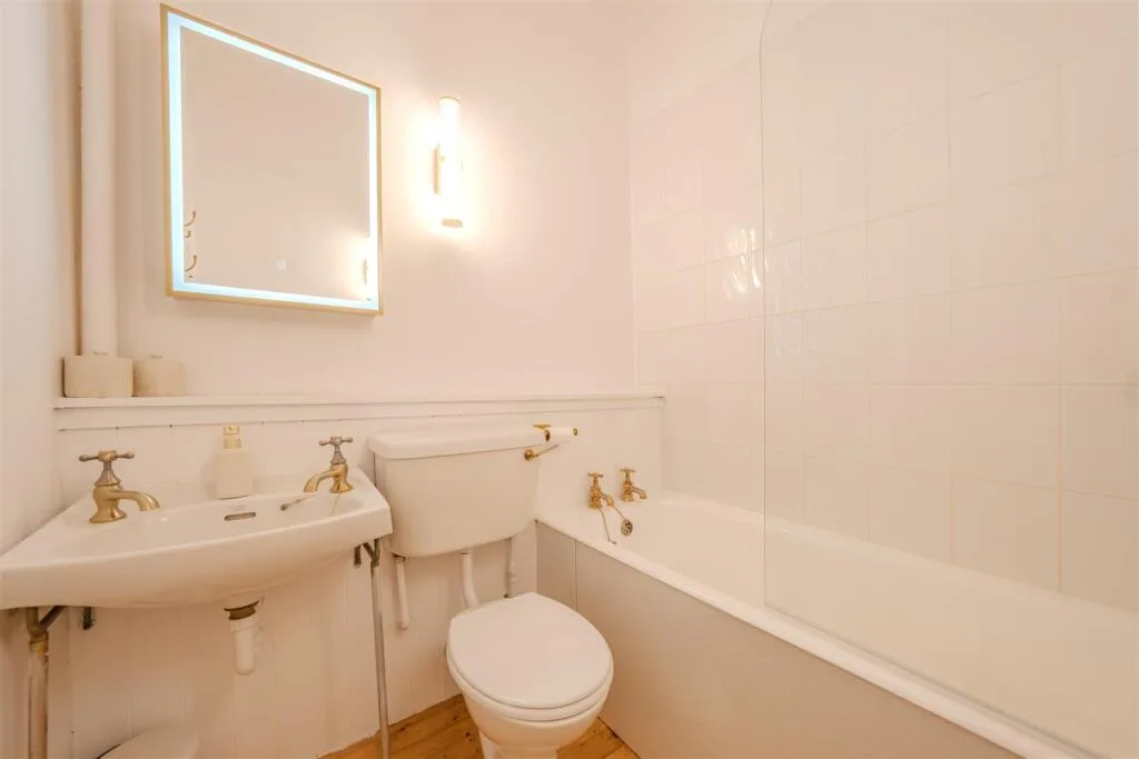 1 bedroom ground floor flat for rent