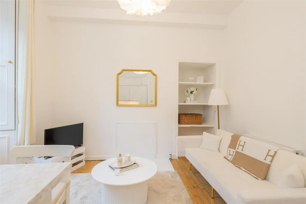 1 bedroom ground floor flat for rent