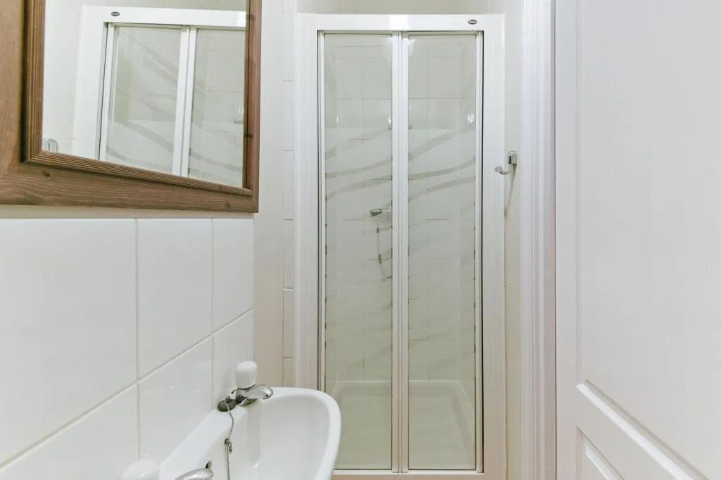 3 bedroom end of terrace house for rent