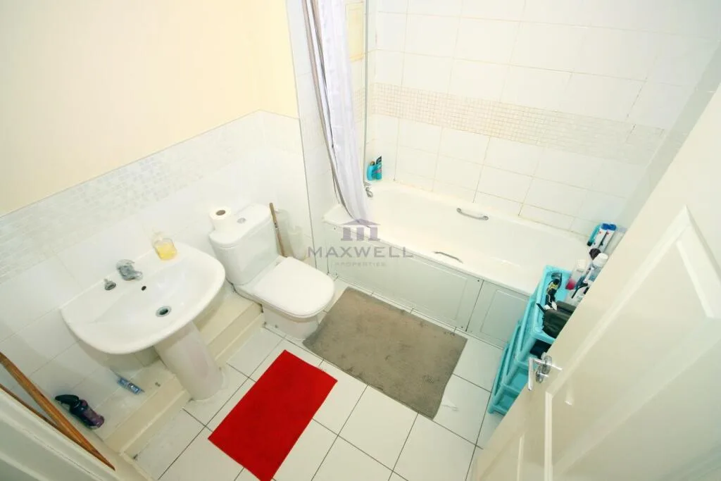 4 bedroom terraced house for rent
