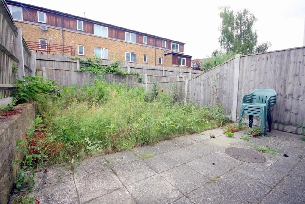 4 bedroom terraced house for rent