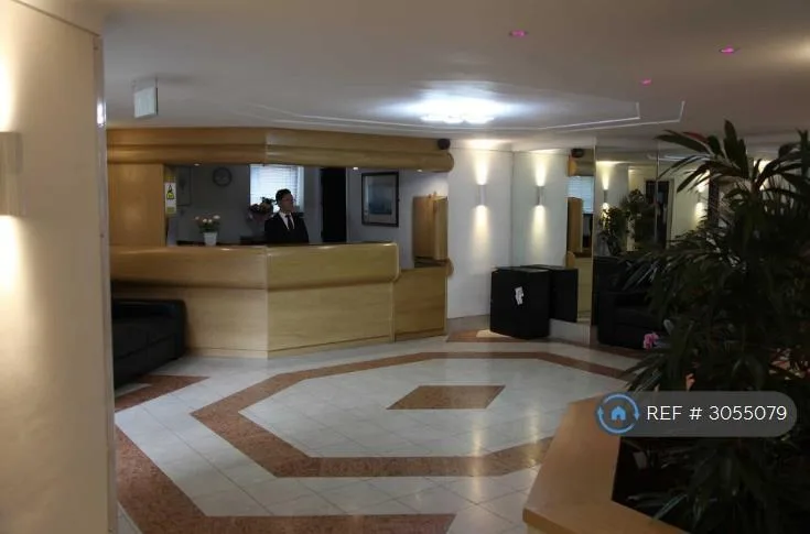 2 bedroom maisonette for rent