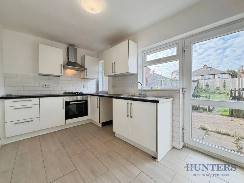 2 bedroom end of terrace house for rent