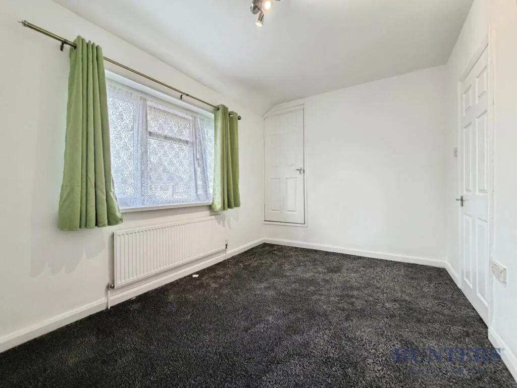 2 bedroom end of terrace house for rent