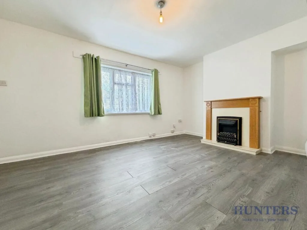 2 bedroom end of terrace house for rent