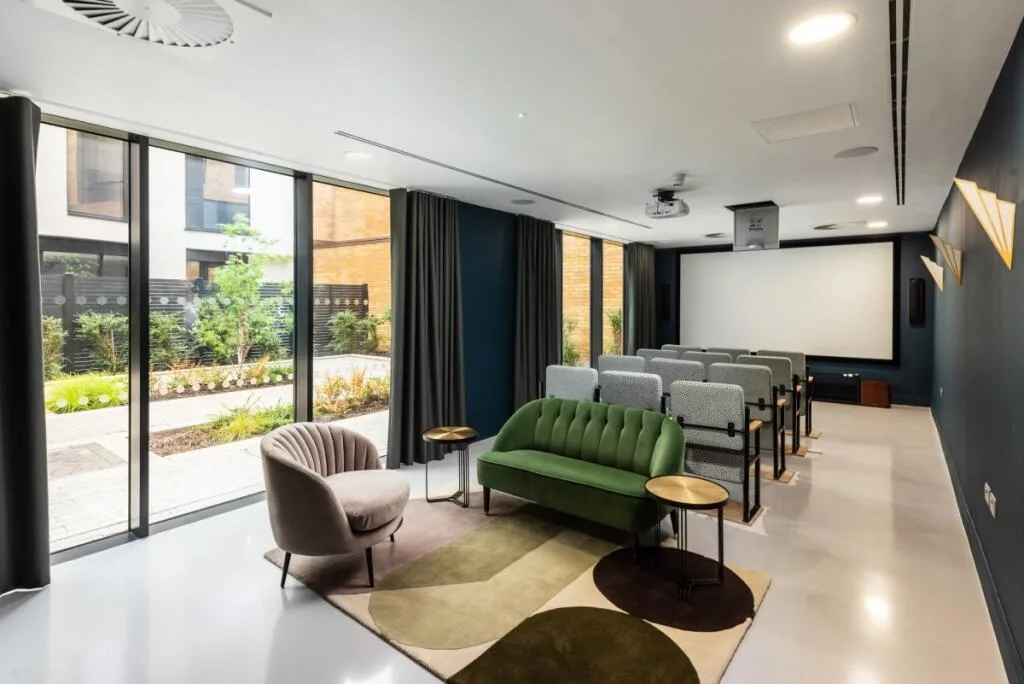 Studio flat for rent